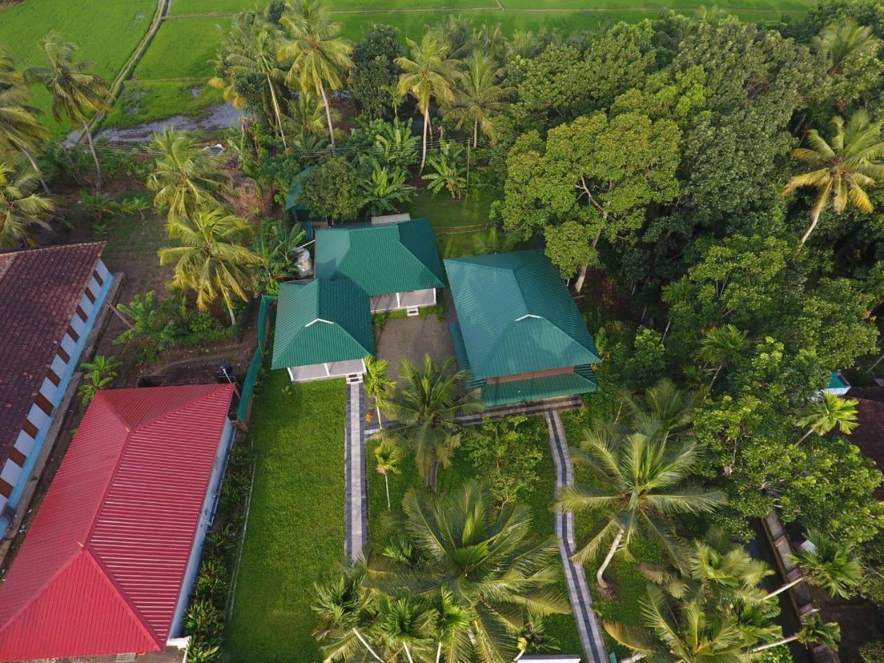 Pamba Inn Alappuzha Bagian luar foto
